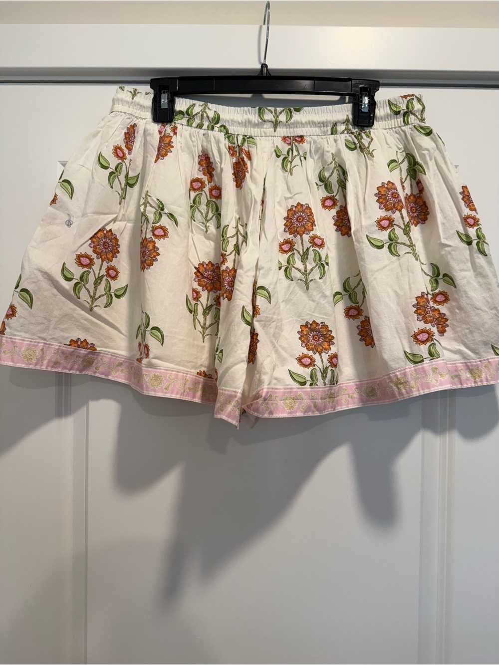 Old Navy Floral Cotton Shorts - Cream with Orange & Green Flowers - Picture 4 of 4